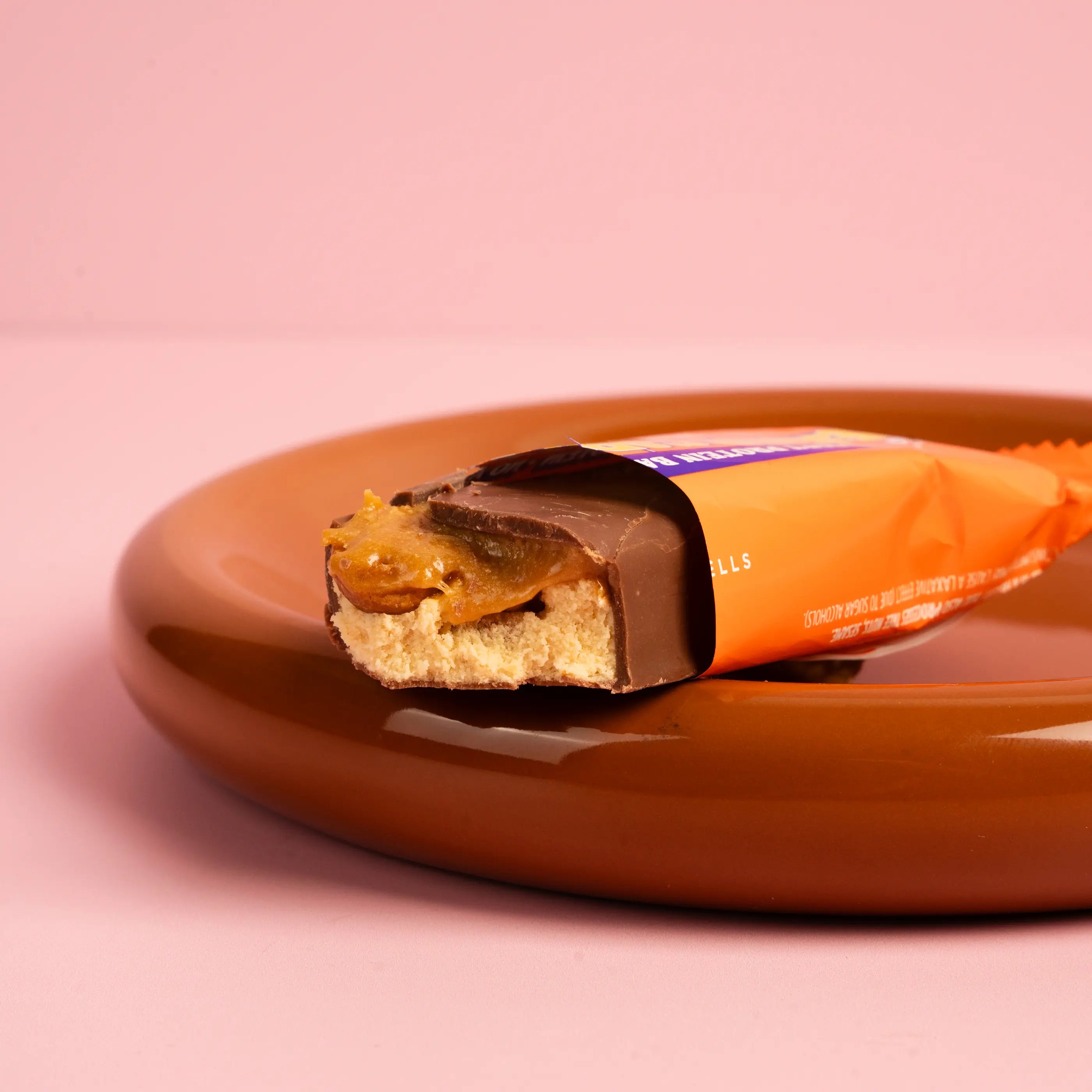 Barebells minkštas baltyminis batonėlis 55g